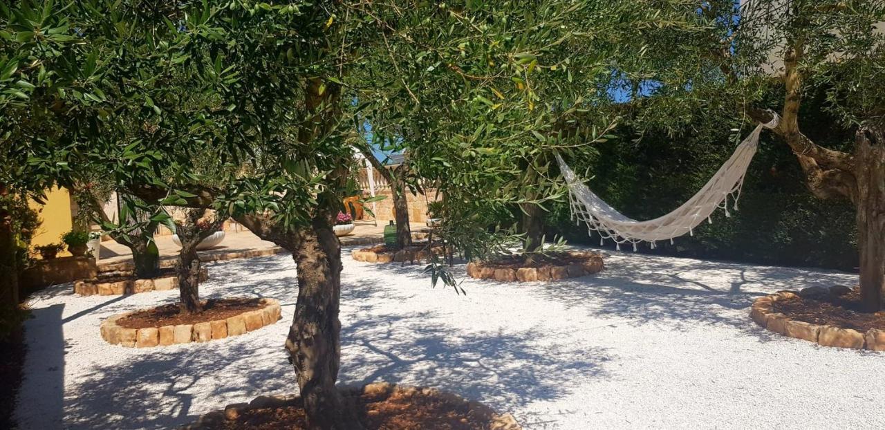 Вилла I Cinque Trulli With Swimming Pool Мартина-Франка Экстерьер фото